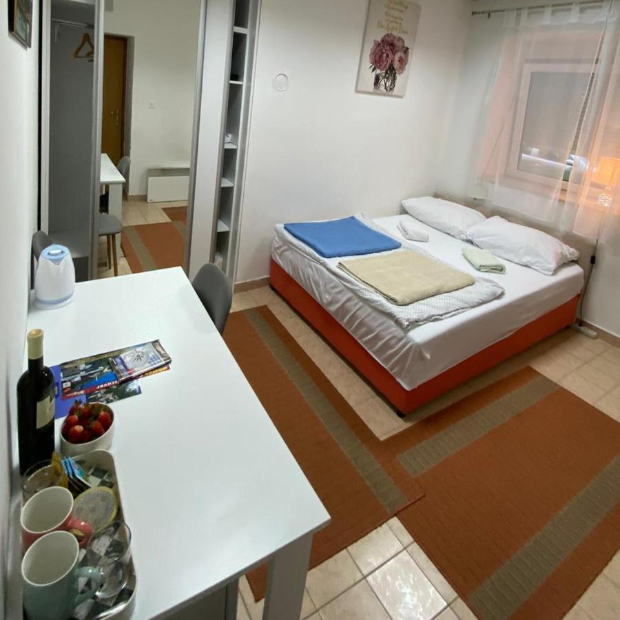 Capital Apartments - City Centre Мостар Екстер'єр фото
